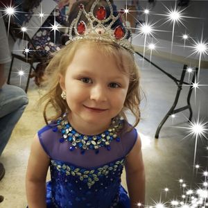 Meet your Posher, Cortney